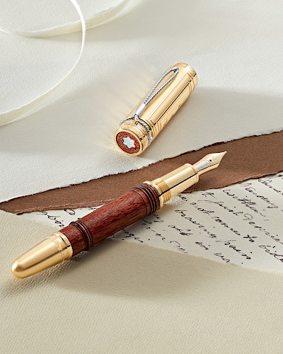 "Royal Collection" butikində "Montblanc" guşəsinin açılışı